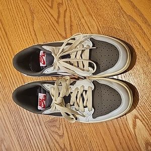 Nike Travis Sott X Air Jordan 1 Reverse Mocha Sneakers, Unisex, Size US 7